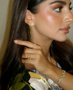 Load image into Gallery viewer, Shooting Star Cluster Earrings

